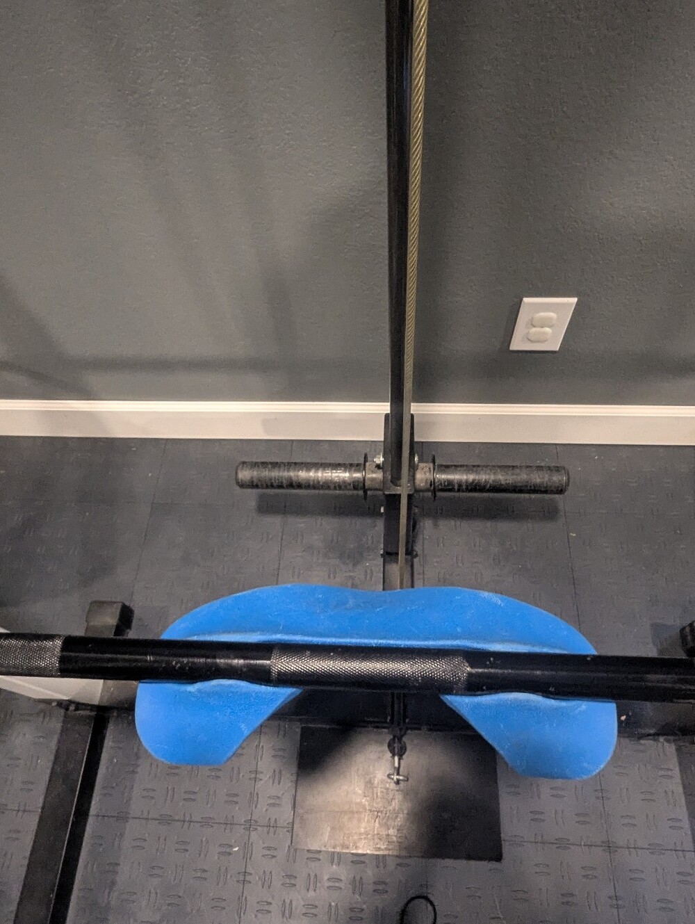 Stabilizing Squat Pad for Weight Lifting Bar